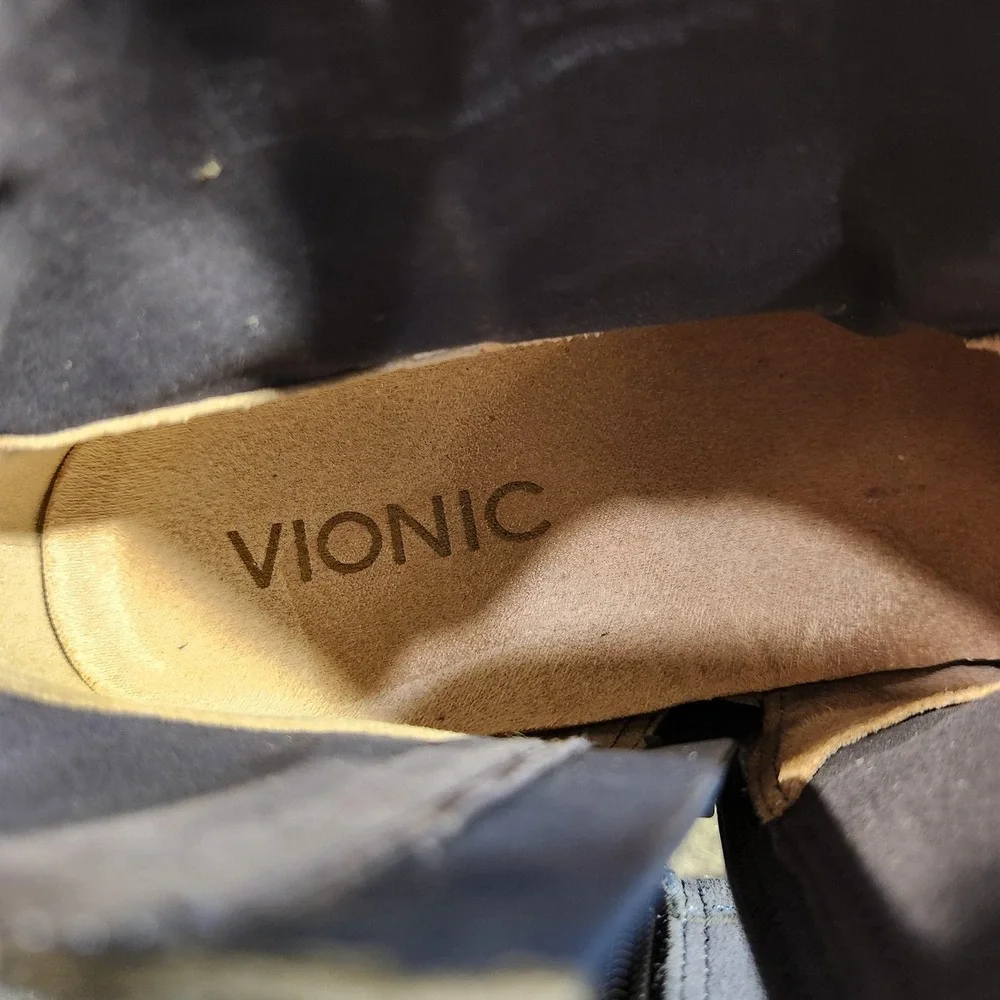 Vionic Boots Womens Size 7.5 Navy Suede Ankle Booties‎ Zip Low Heel VERAVS355